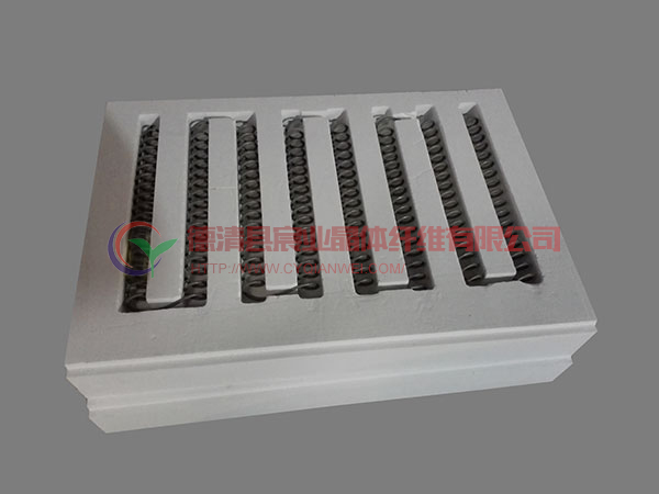 Polycrystalline mullite fibre heating module